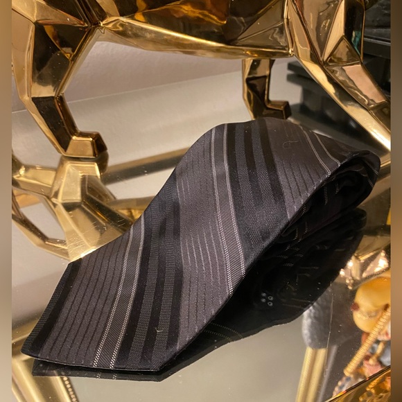 Michael Kors Silk Tie with Black and Silver stripes - Picture 1 of 6